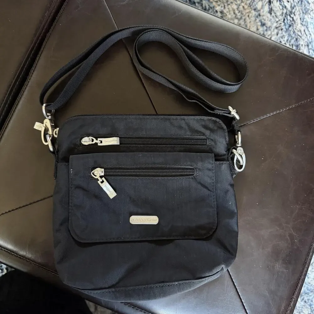 Baggallini Crossbody Bag Womens Medium Black Nylon RFID Travel Zip Pockets